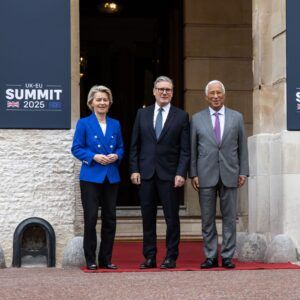 Relations UE–Royaume-Uni : accords de défense, commerce, mobilité – ce qu’il faut retenir