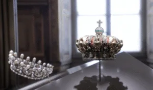La couronne de l’impératrice Eugénie ( photo capture d'écran)