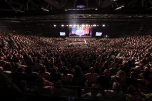 Meeting de Jean Luc Melenchon à Clermont Ferrand ( image capture d'ecran extraite d'une vidéo de LFI)